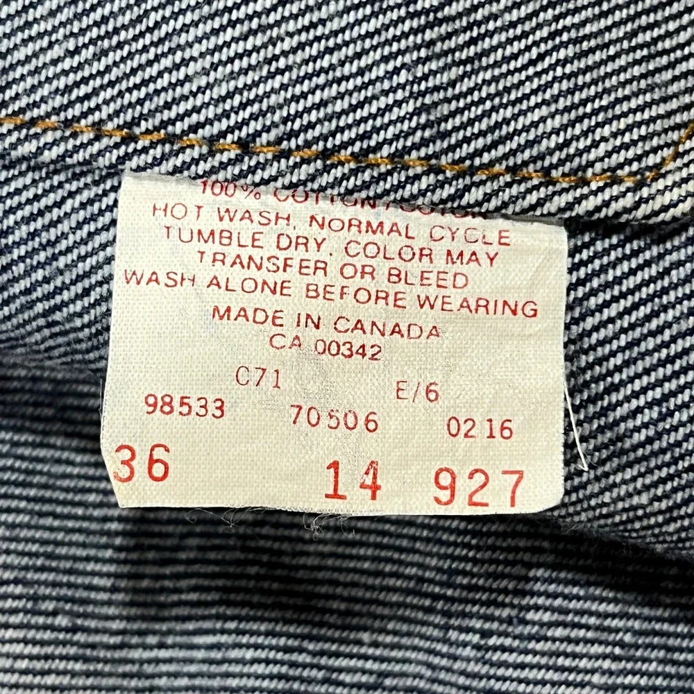 Levis Denim Jacket Mens 36 Blue 70506-0216 Trucker Made in Canada Vintage 90s